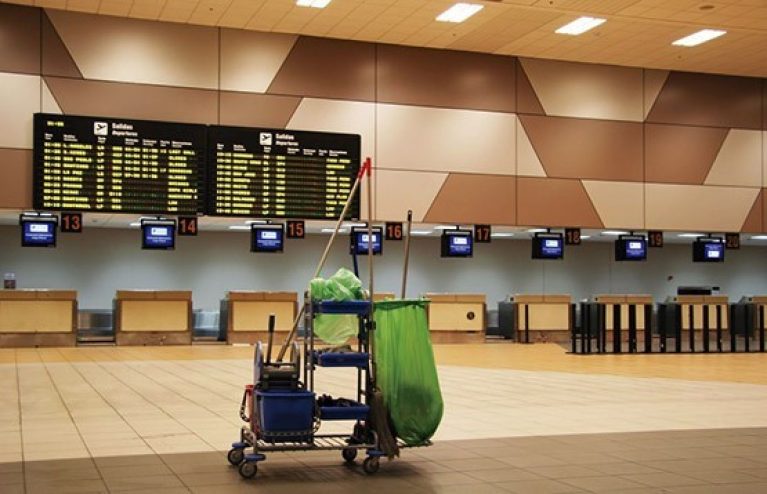 Limpieza en aeropuertos con eligroup